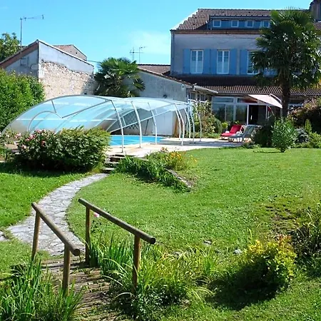 Bed & Breakfast Clos Muneau 3*